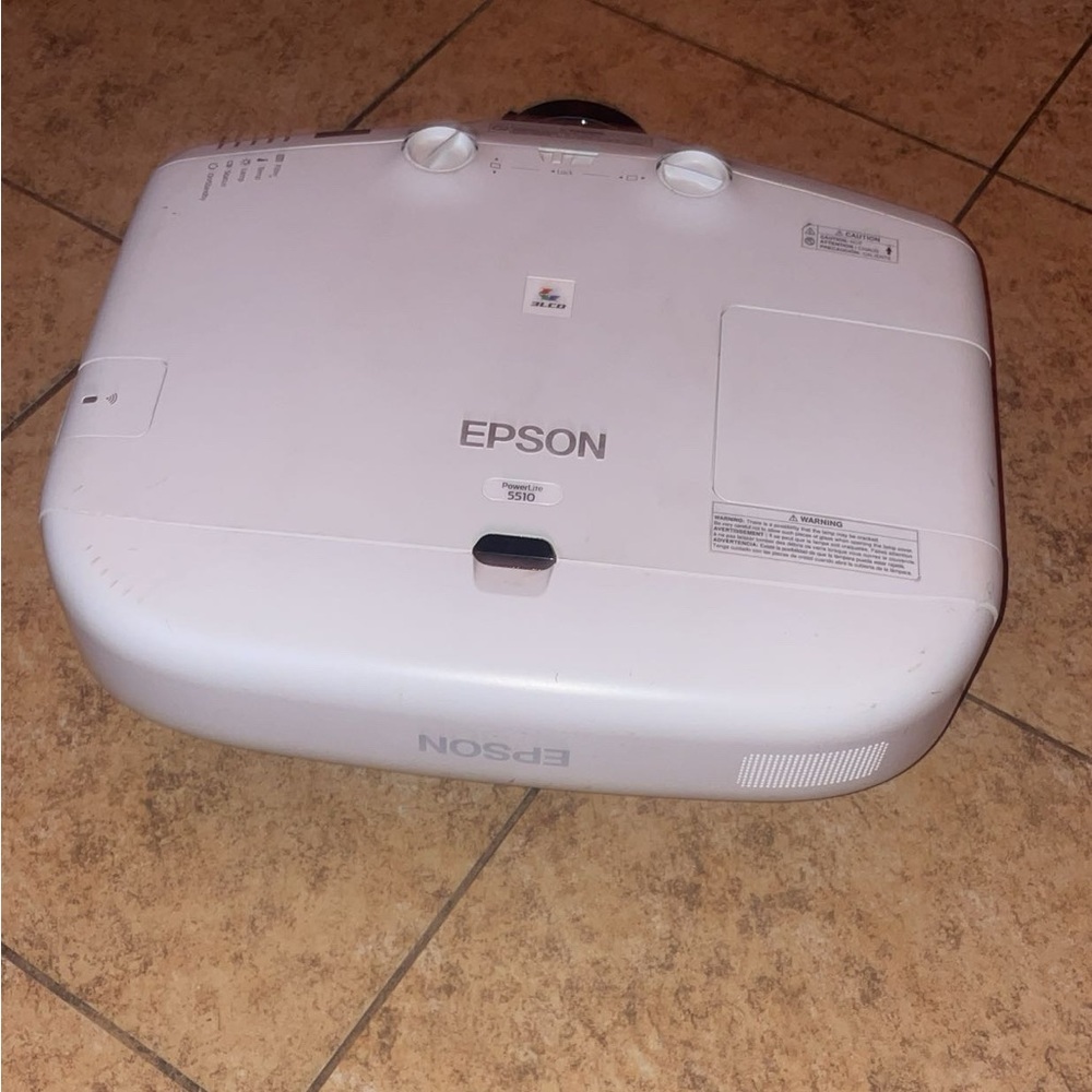 Epson PowerLite 5510 3LCD White Projector